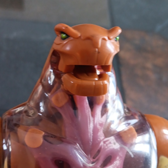 BEN 10 HUMUNGOUSAUR - Picture 5 of 5